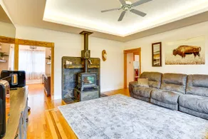 Country Comfort! Spacious Family Home By Red Bluff - Image 5