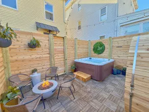 Downtown Warren Top Floor Loft 3BR: Spa | Walkable - Image 3