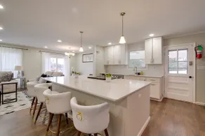 Great for Gatherings! Modern Lanham Duplex - Image 3