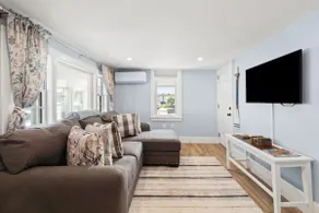 Ocean Views and Modern Flair Newly Renovated - Image 3