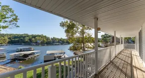 Lakefront 4BD/BunkRm-2.5BA-Dock/Firepit/Slide-14 - Image 2