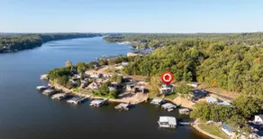Lakefront 4BD/BunkRm-2.5BA-Dock/Firepit/Slide-14 - Image 3