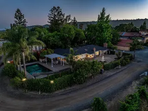 Trentadue Winery Farmstay with Pool and Wine Tasti - Image 5