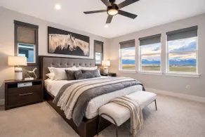 Modern retreat with panoramic Bridger Range views - Image 3