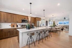 Modern retreat with panoramic Bridger Range views - Image 4