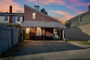 Convenient | Park Free | Wifi | Laundry | Downtown - Image 3