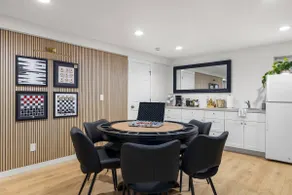 6 BR Game Home W/ Poker and Pool Tables - Image 3