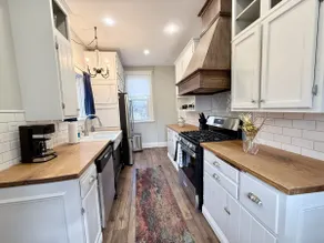 Charming 3 BR 2 bath home 10 minutes to downtown - Image 2