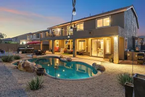 Sleeps 14 Pool Fire Pit Billiards EV Plug - Image 4