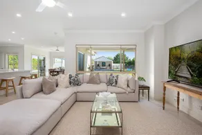 Putta Bucca Manor - Poised Poolside Country Living - Image 5