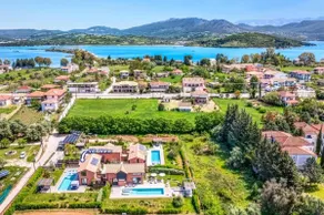 Villa Water by Villa Plus - Image 3