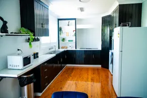 The Founders House Bold 4BR Retreat Muswellbrook - Image 3