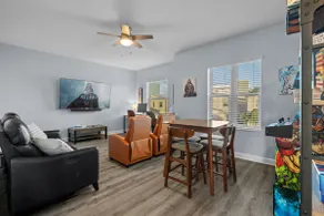 Luxury 6BR house w/ Pool & BBQ Near the Beach - Image 4
