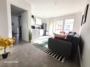 Spacieux appartement dans résidence avec piscine - Image 4
