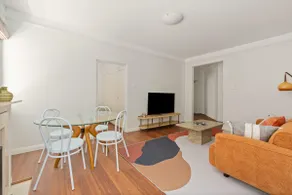 Elegant Art Deco 2BR Apartment in Prime Rose Bay - Image 5