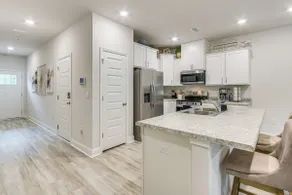 8 Mi to Dtwn Pensacola: Modern Escape w/ Patio! - Image 5