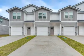 8 Mi to Dtwn Pensacola: Modern Escape w/ Patio! - Image 2