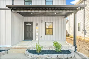 Main Street Manor - Spacious Home Near Dining - Image 3