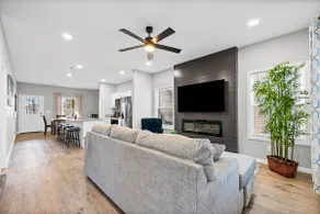 Main Street Manor - Spacious Home Near Dining - Image 5