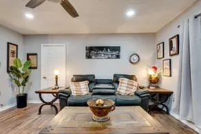 Near Wineries & Guadalupe River! Stylish Home - Image 4
