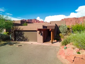 La Casa Coyote- Southwest Desert Home - Image 2