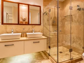 Hermanus Luxury Penthouse - Image 5