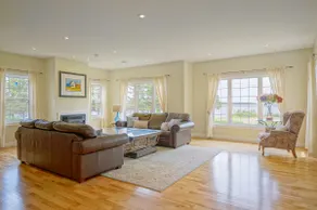 The Harbourview Retreat - Image 3