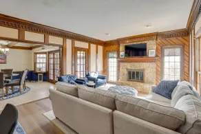 3,000-sq-ft Group Getaway w/ Pool Near Kansas City - Image 4