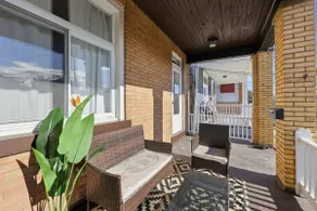 Stylish Mt. Washington Home with Private Deck and Easy Access to Downtown and Stadiums - Image 4