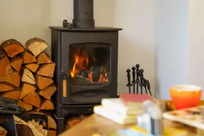 Gingersnap Cottage with Log Burner by LetMeStay - Image 3