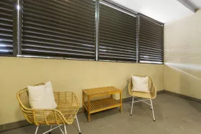 Ground Floor One-Bed with Courtyard Access - Image 2