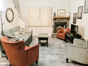 2 Br 2 b Condo ved Unv of Notre Dame, kortvarige og langvarige ophold er velkomne!  ND-fod - Image 3