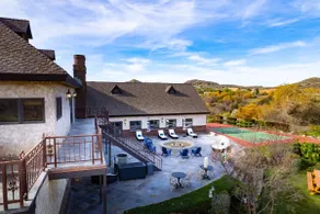 Indoor Pool & Spa - Gym - Sauna - Pickleball Court - Image 4