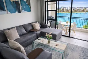 Spectacular Lagoon Facing Apartment - The Blyde - Image 2