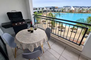 Spectacular Lagoon Facing Apartment - The Blyde - Image 4