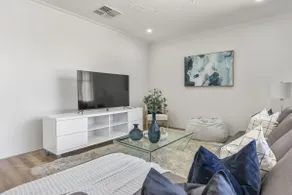 Budget-Friendly Halls Head 4x2 - Image 4