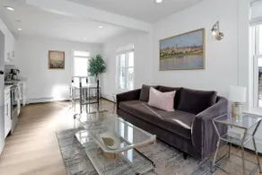 Stylish 3BR/2BA Retreat #3, Harbor Point – Walk - Image 2