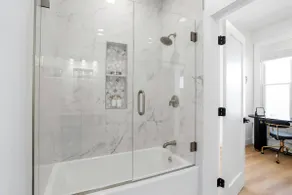 Fresh Modern 3BR/2BA Escape #5, Harbor Point – - Image 2