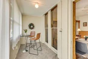 Walk to Medina Square - Historic 1880 Home! - Image 3