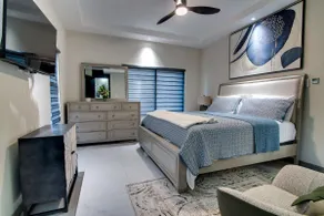 NEW|Pool Access 3BR •Gated • Walk to the Beach - Image 4