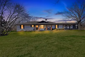 Quiet Farm, Gameroom, Firepit 2 Mi to McKinney - Image 2