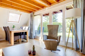 Lovely house with privacy garden & view of the countryside - Image 3