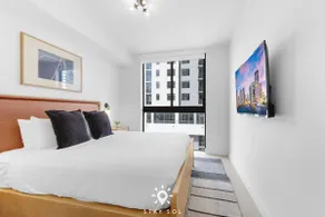 High Rise Haven with Pool Cowork & Spa in Miami - Image 2