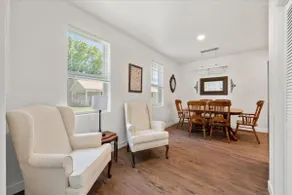 4 bedroom, 3 bathroom, Historic and Gorgeous - Image 5
