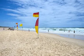 Beachfront 1BR, Loft - Surf, Cafe, Relax - Image 4