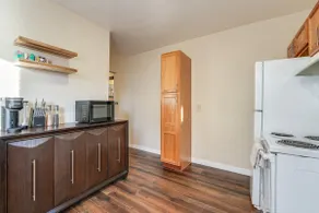 1 Mi to Dtwn, Chase Field! Getaway Near Light Rail - Image 2