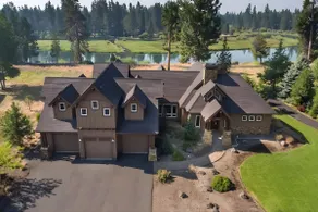 Hot Tub & Dock: Deschutes River All-Season Retreat - Image 5
