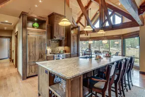 Hot Tub & Dock: Deschutes River All-Season Retreat - Image 2