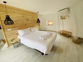 Unique Villa -1 km to Beach, private Natural pool, Tennis Court & Jumping Mat - Image 4