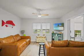 Coastal Home Family Friendly 2 Miles to Beach - Image 4